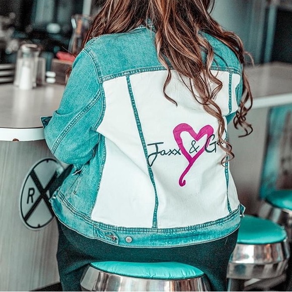 Welcome to JAXXANDGEE - our retail dream!🩷 - Picture 4 of 10